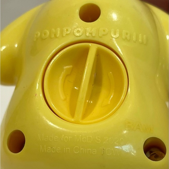 Pompompurin Sanrio Mini Figure 2.3” Original Japan McDonalds’Happy Meal 2020 - Picture 9 of 9